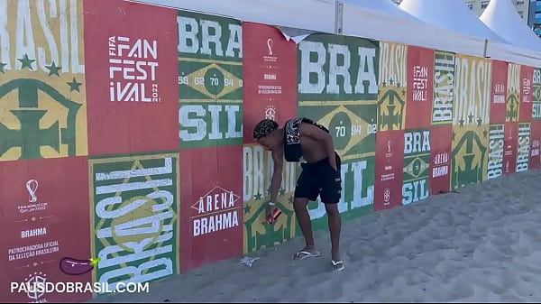 Czarny Lu dostaje w dupę