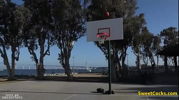 DWA GORĄCE BBC OSTRO SIĘ PIEPRZĄ