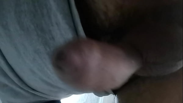 Gruby kutas gotowy do eksplozji