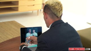 Jax Thirio prosi swojego pasierba Alexa Gonzaleza o pomoc, aby mógł wypróbować Cum Treatment