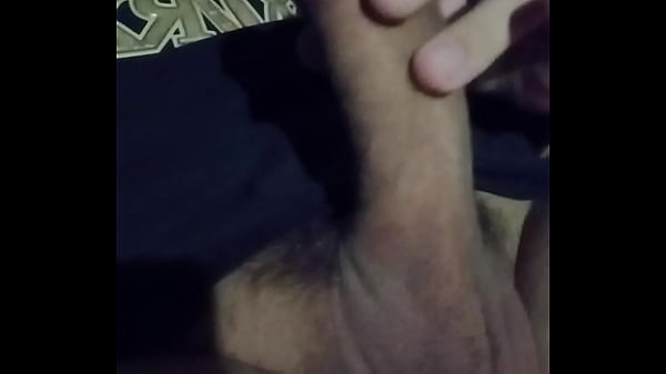 Napalony nastolatek nie może przestać walić konia