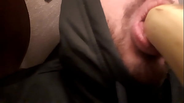 Pulchna latynoska ssąca