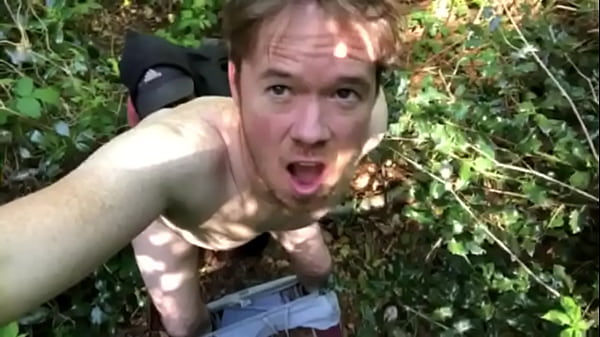 Utrata dziewictwa analnego w lesie