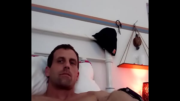 Butch Baggins mówi sprośnie do starszych kobiet