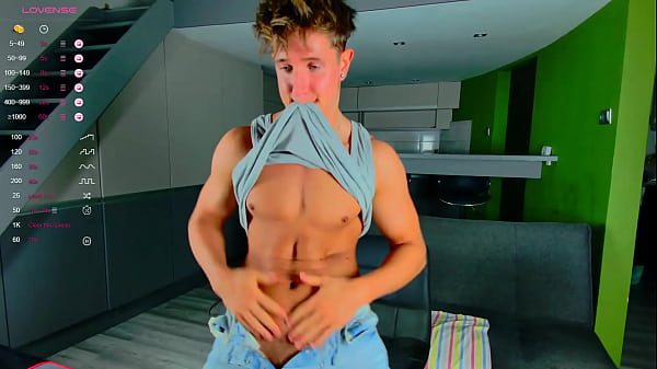 Gejowski zwiastun – Christian Levine