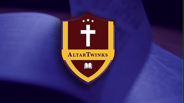 Katoliczka obciąga tyłek po gołym tyłku