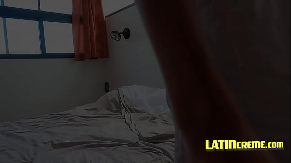 Rozumiem, że jesteś hetero, ale jestem uroczym latynoskim gejem, któremu nie możesz się oprzeć