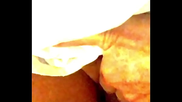 sikanie i walenie konia w toalecie,