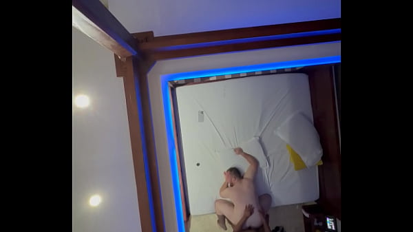 Brazylijski gringo włamany przez czarnoskórego faceta