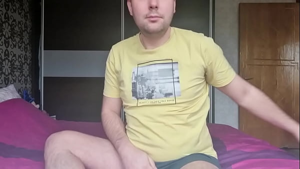 Chubby przypadkowo dochodzi po striptizie i niesamowitej sesji erotycznej