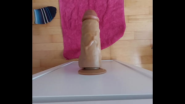 Pieprzę się z dużymi zabawkami