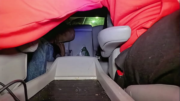 ZNALAZŁEM KILKA SPOCONYCH, ŚMIERDZĄCYCH, PYSZNYCH STÓP W POŁUDNIOWEJ FILADELFII.