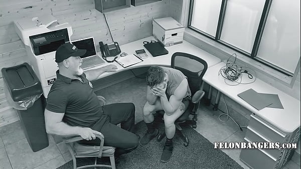 Błaganie starego gliniarza, aby nie wysyłał mnie do więzienia | FelonBangers