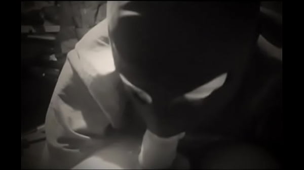 Butelka o północy.