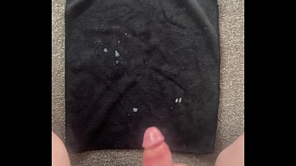 Duży kutas dużo spermy solo