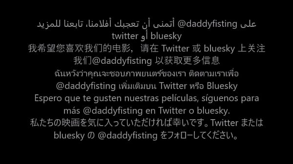 Gejowskie porno Niedźwiedź górski dostaje pięścią na tylnych łapach.