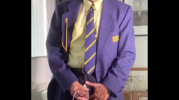 Holenderski konduktor pociągu się szarpie