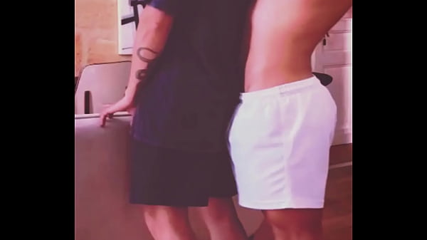 JESTEM NAPALONĄ SUKĄ MOJEGO SĄSIADA