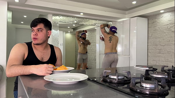 Mój sąsiad potrzebował ostrego seksu