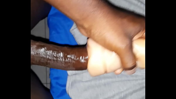 Pieprzenie fałszywej cipki S1 ep1… 2 wytryski