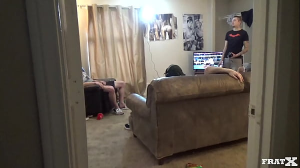 PUŁAPKA NA TYŁEK W COLLEGE’U