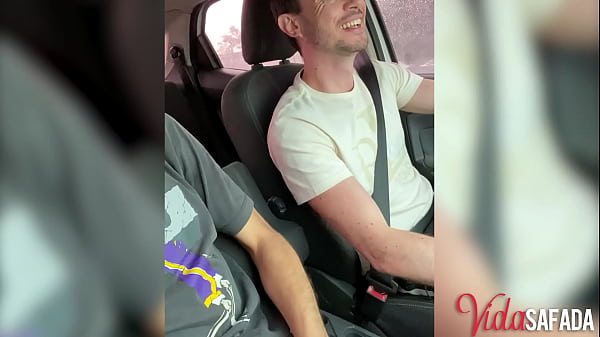 Znalazłem nowego faceta, który pieprzy moją niegrzeczną żonę