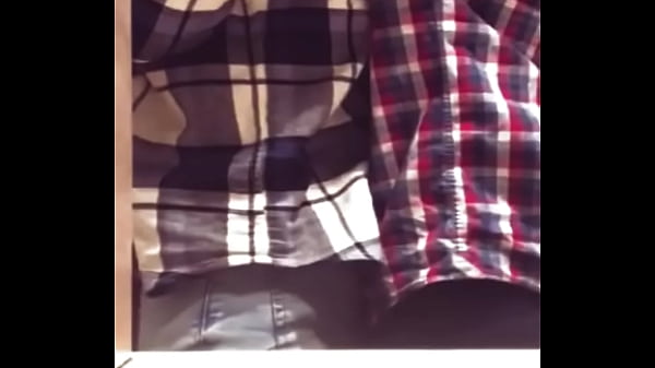 Daję napiwek dostawcy pizzy, żeby mnie przeleciał