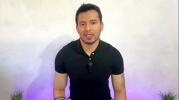 Mój teść canandiense umięśniony obdarzony umięśnił mój tyłek swoimi 20 cm w basenie swojego domu w usa! Sex historia