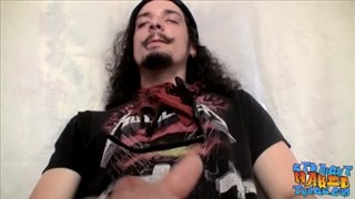 Czarny facet kocha siłownię i jego kogut